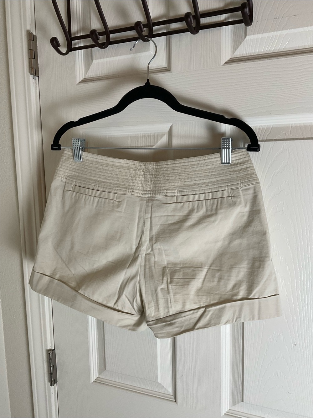 Tory Burch Safari Tailored Shorts Beige/Tan - Size 4 - Picture 7 of 8